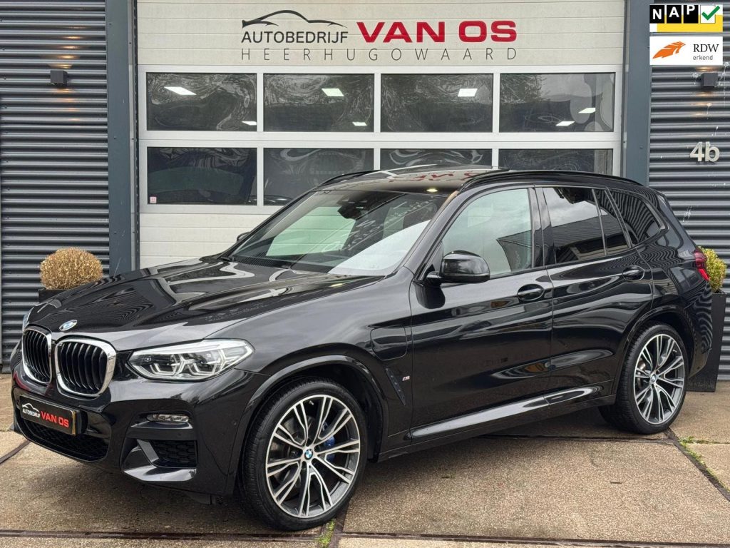 BMW X3 xDrive30e High Executive bij Autobedrijf Van Os Heerhugowaard