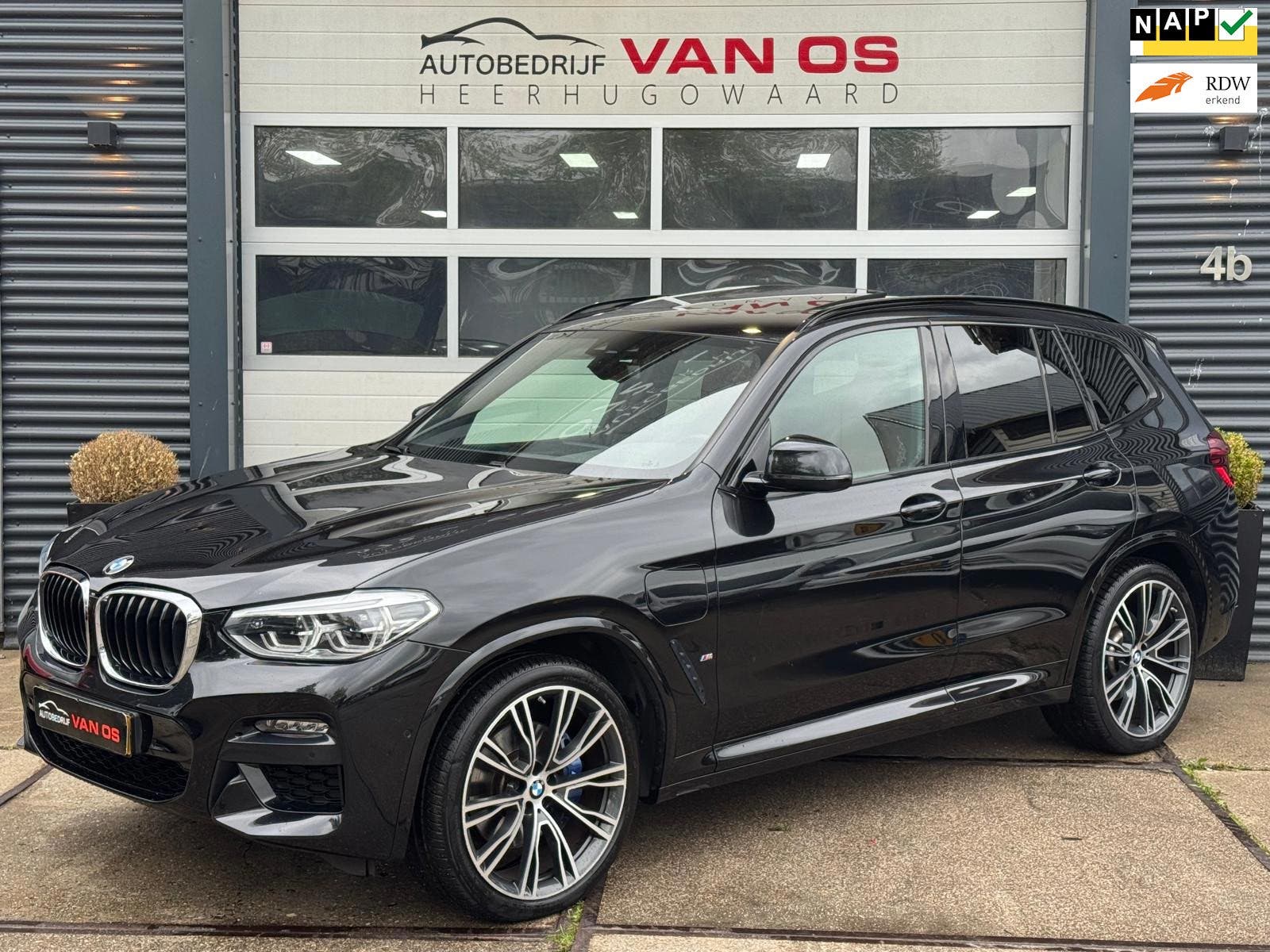 BMW X3 xDrive30e High Executive bij Autobedrijf Van Os Heerhugowaard