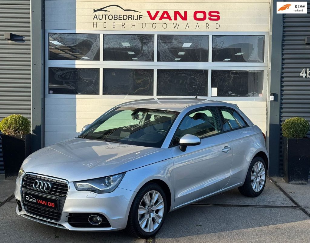 Audi A1 1.4 TFSI Attraction bij Autobedrijf Van Os Heerhugowaard