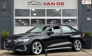 Audi A3 Limousine 35 TFSI S edition bij Autobedrijf Van Os Heerhugowaard